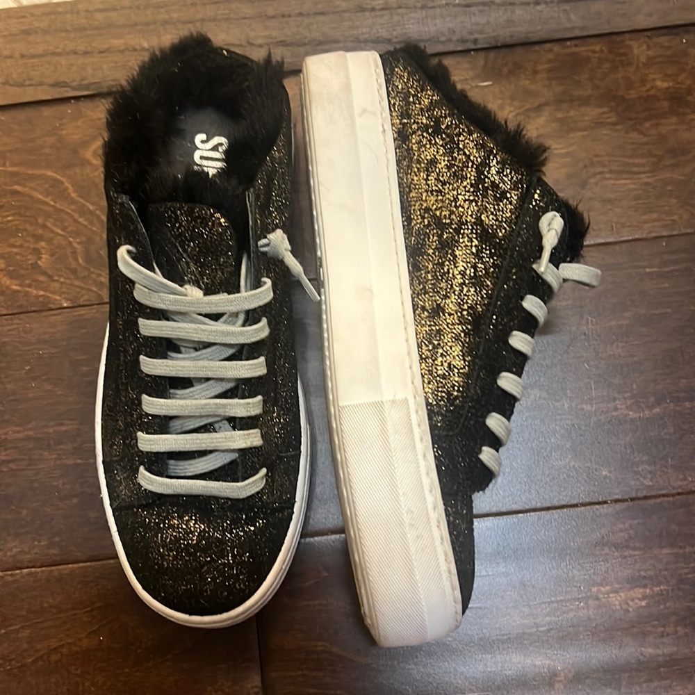 P448 fur lined slip sneakers